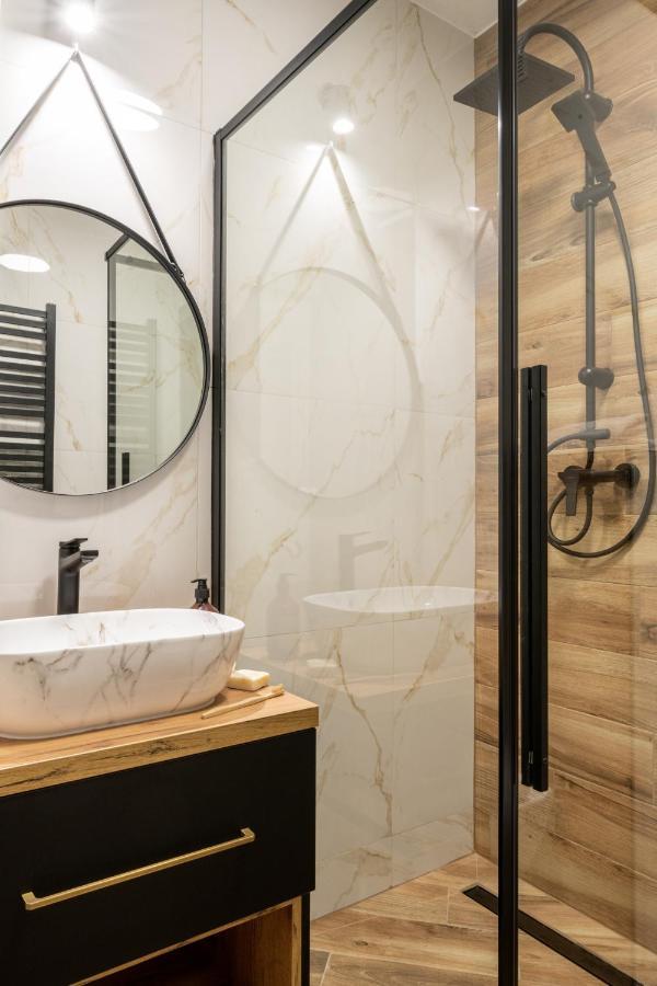 Para Apartments - Dwupoziomowe Apartamenty ビャウィ・ドゥナイェツ エクステリア 写真