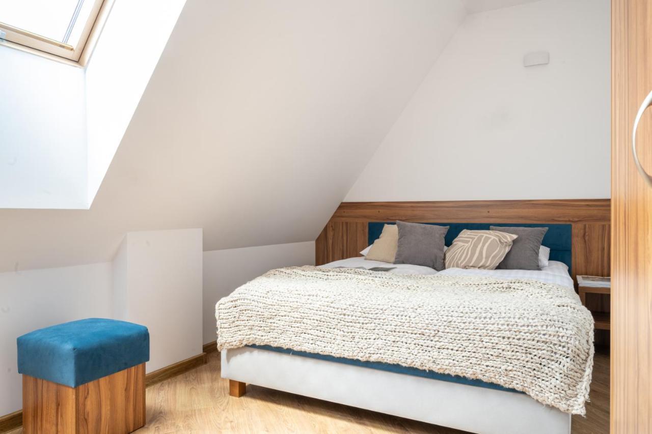 Para Apartments - Dwupoziomowe Apartamenty ビャウィ・ドゥナイェツ エクステリア 写真