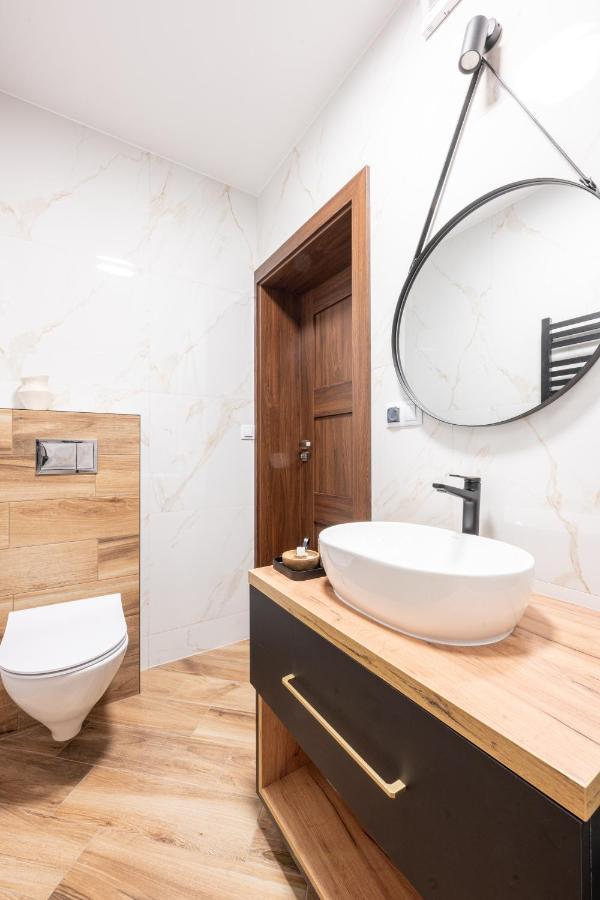 Para Apartments - Dwupoziomowe Apartamenty ビャウィ・ドゥナイェツ エクステリア 写真